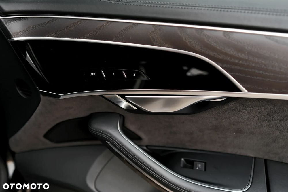 Audi A8 L 55 TFSI quattro tiptronic - 27
