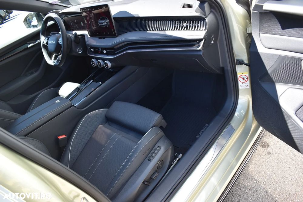 Skoda Superb 2.0 TSI 265 CP 4x4 DSG Sportline - 21