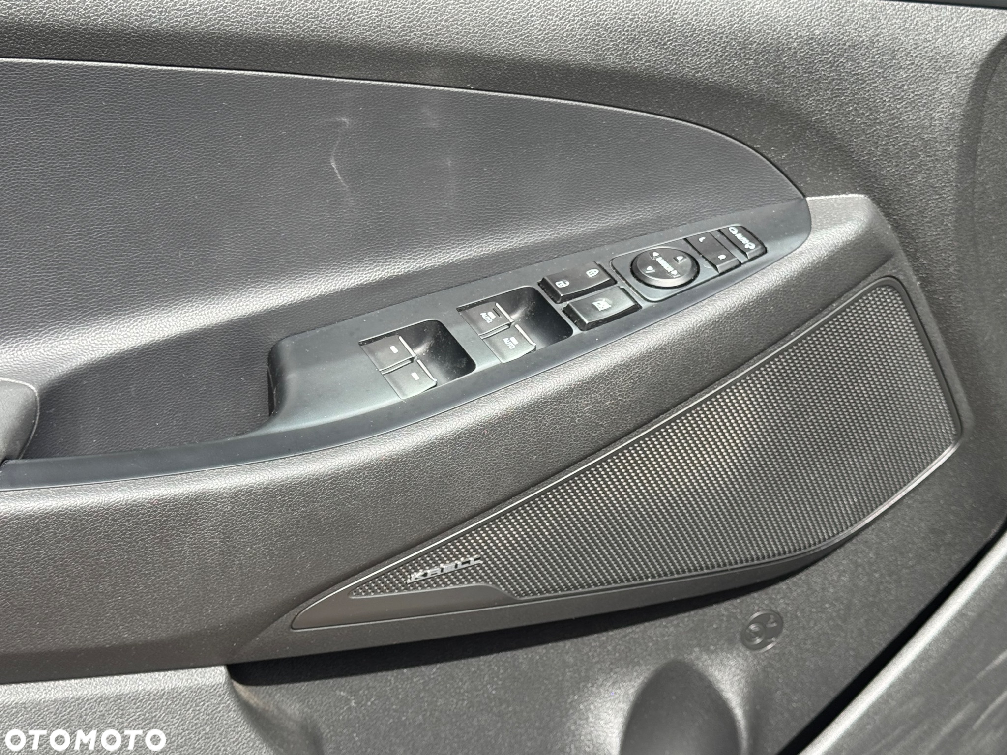 Hyundai Tucson 1.6 GDI BlueDrive Style 2WD - 30