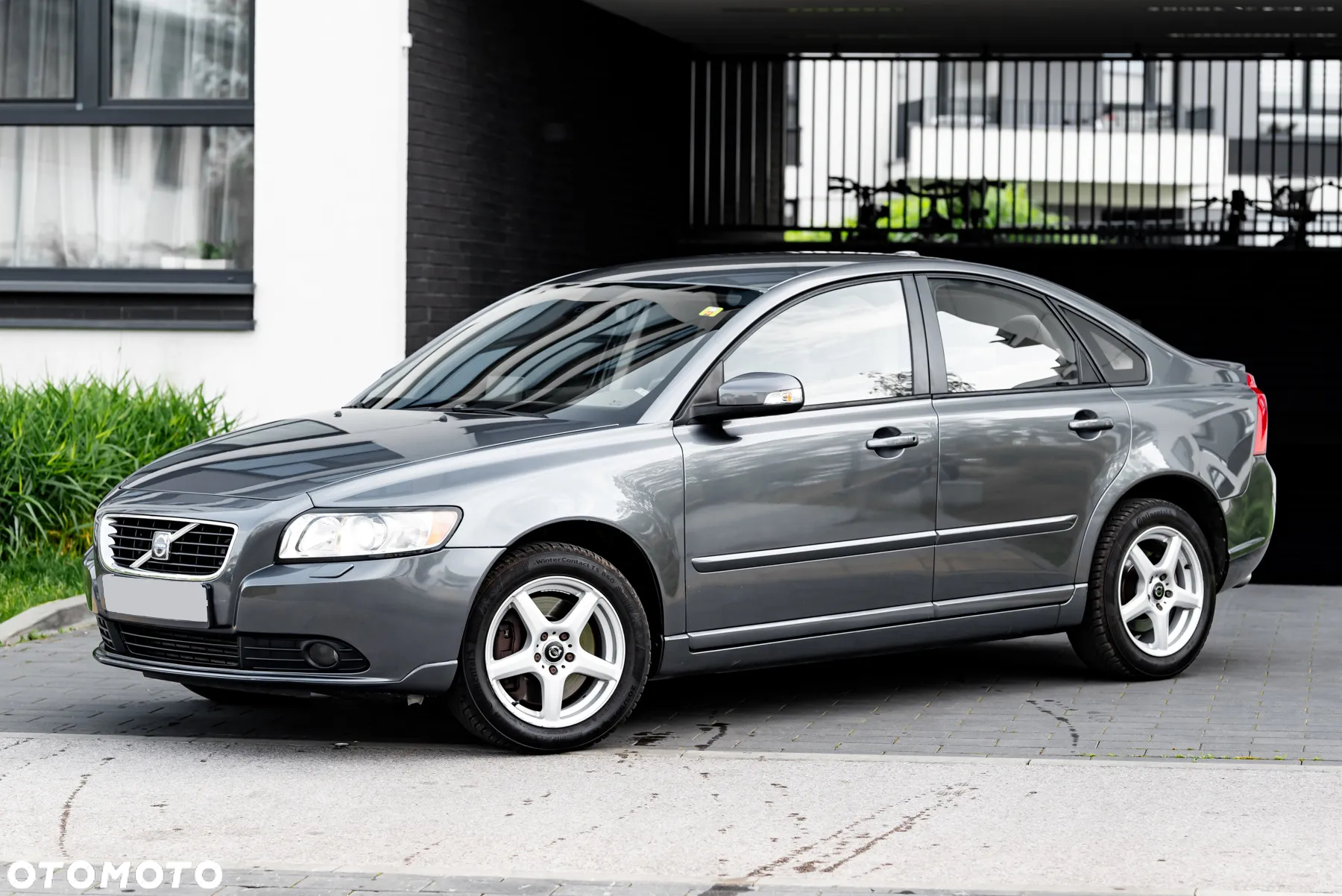 Volvo S40 T5 R-Design - 4