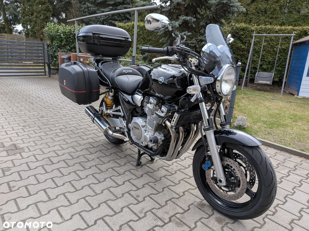 Yamaha XJR - 3