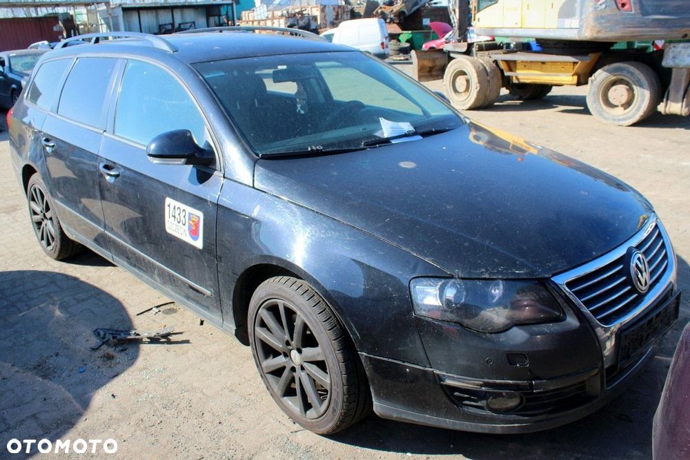 VW Passat B6 2006 2.0TDI BMP Kombi (MASKA, ZDERZAK, LAMPA, BŁOTNIK, DRZWI, SZYBA, FOTEL) - 2