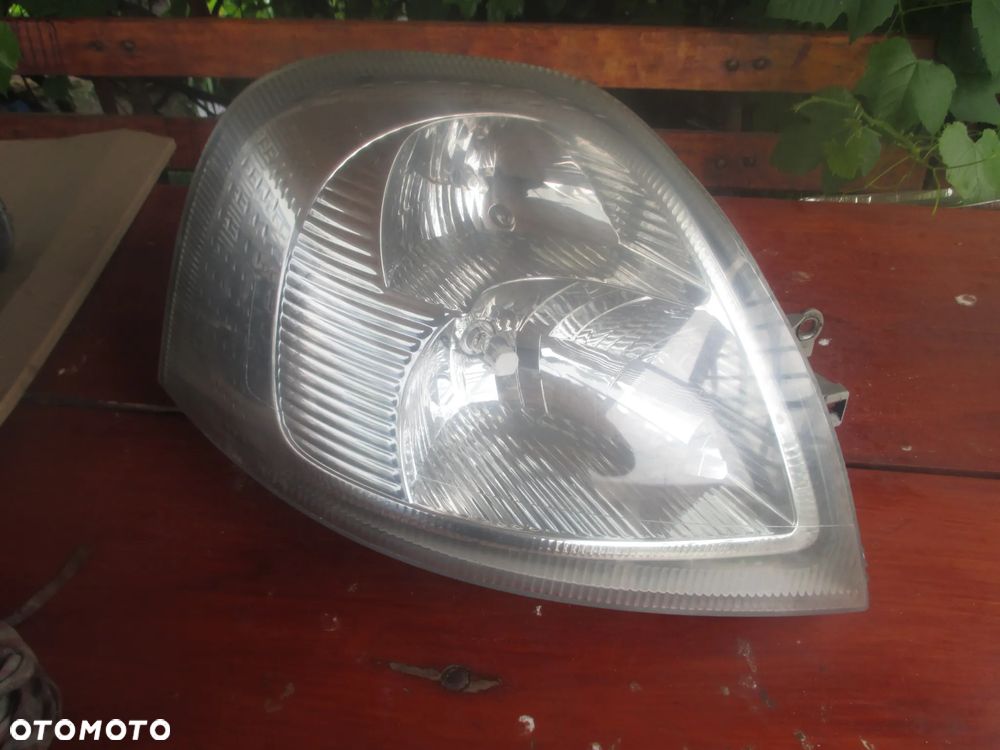 lampa przód Renault Master AL Europa - 5