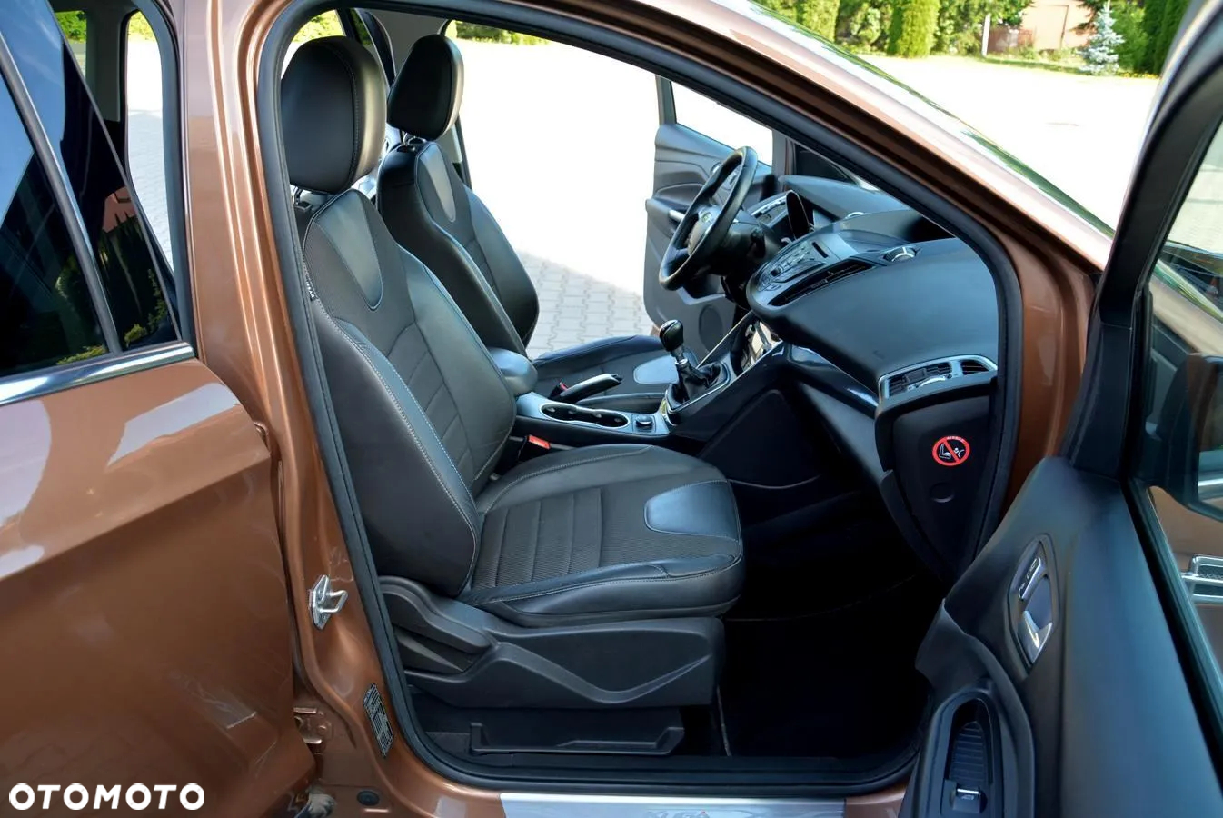 Ford Kuga 1.6 EcoBoost 2x4 Titanium - 22