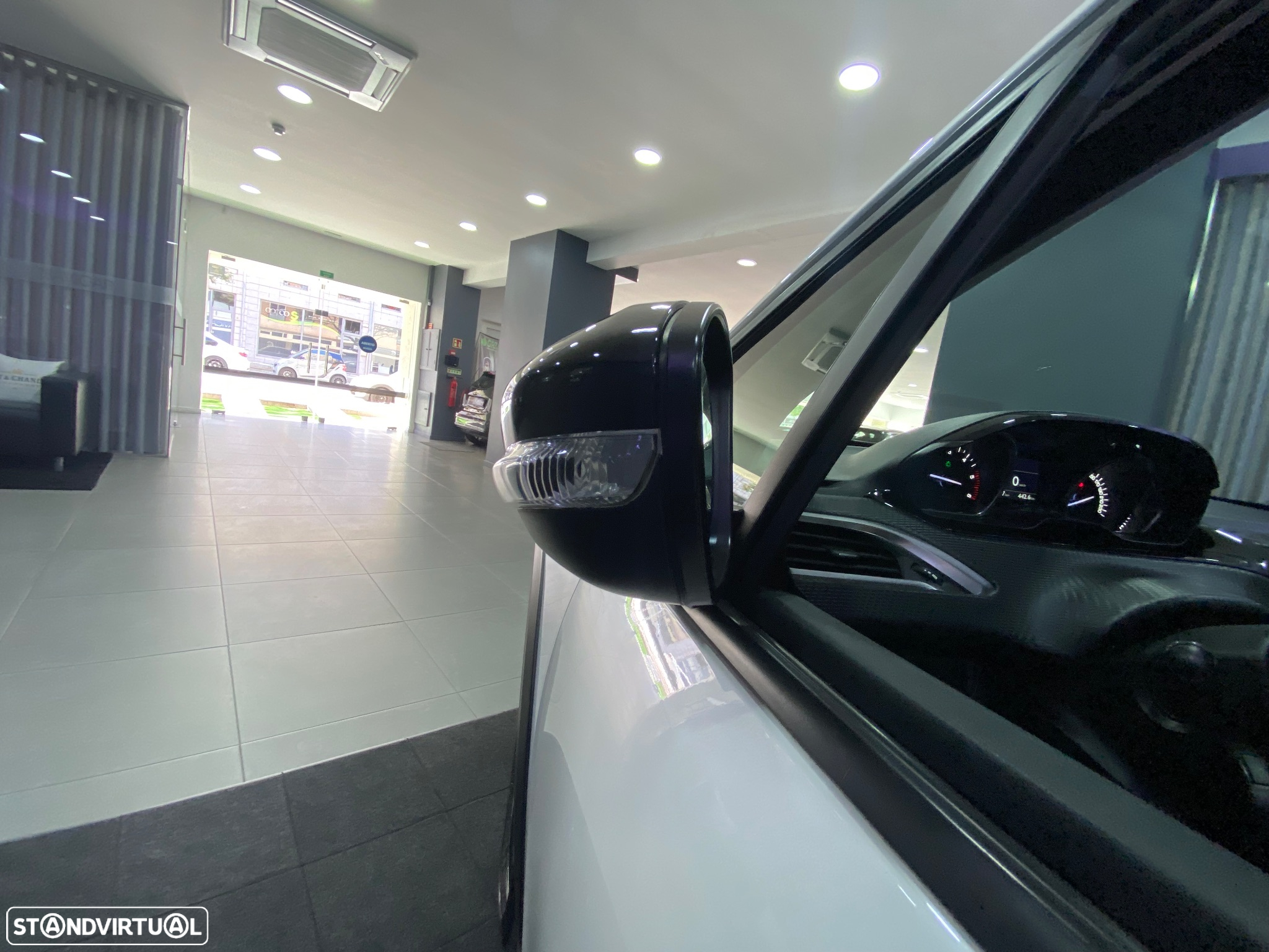 Peugeot 2008 1.5 BlueHDi GT Line - 34