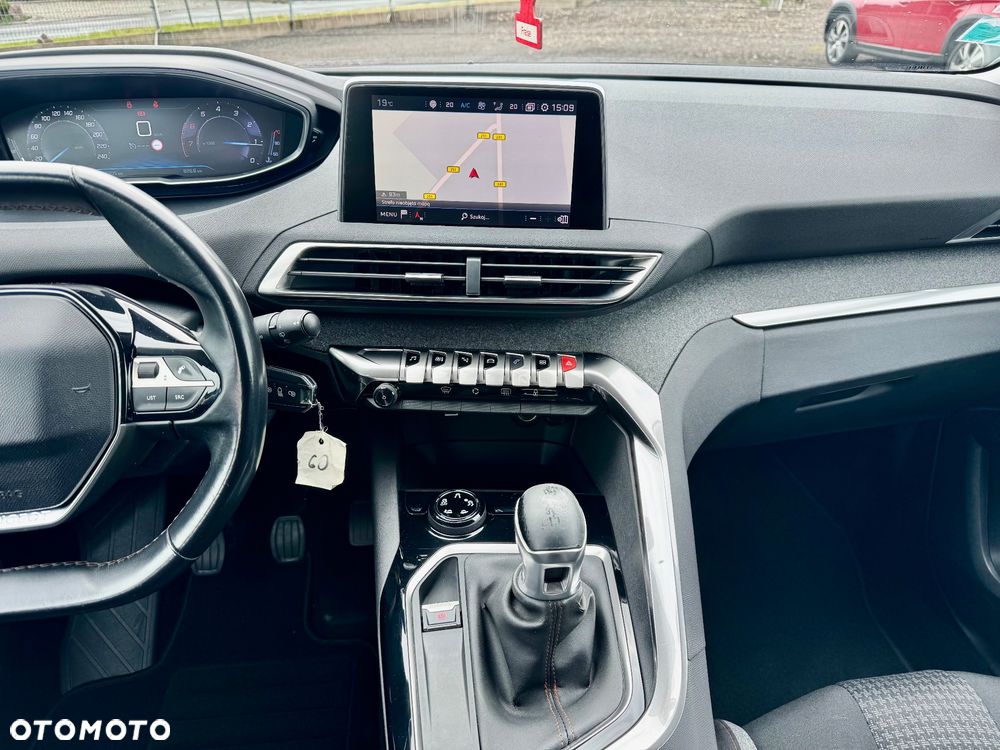 Peugeot 3008 1.2 PureTech Allure S&S - 13