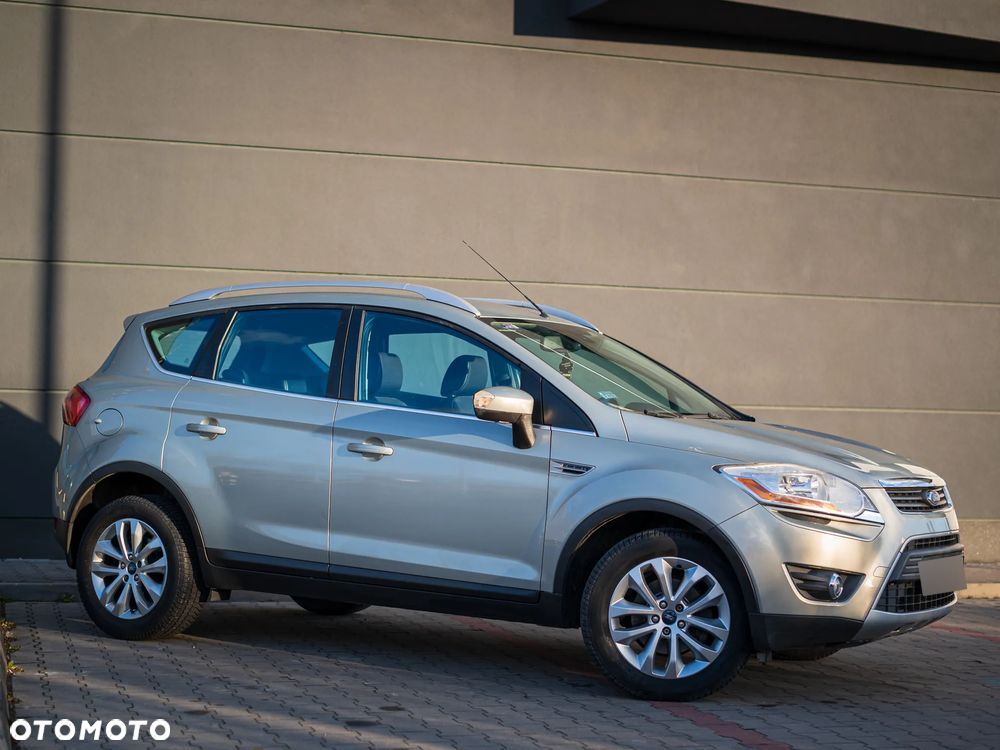 Ford Kuga - 2