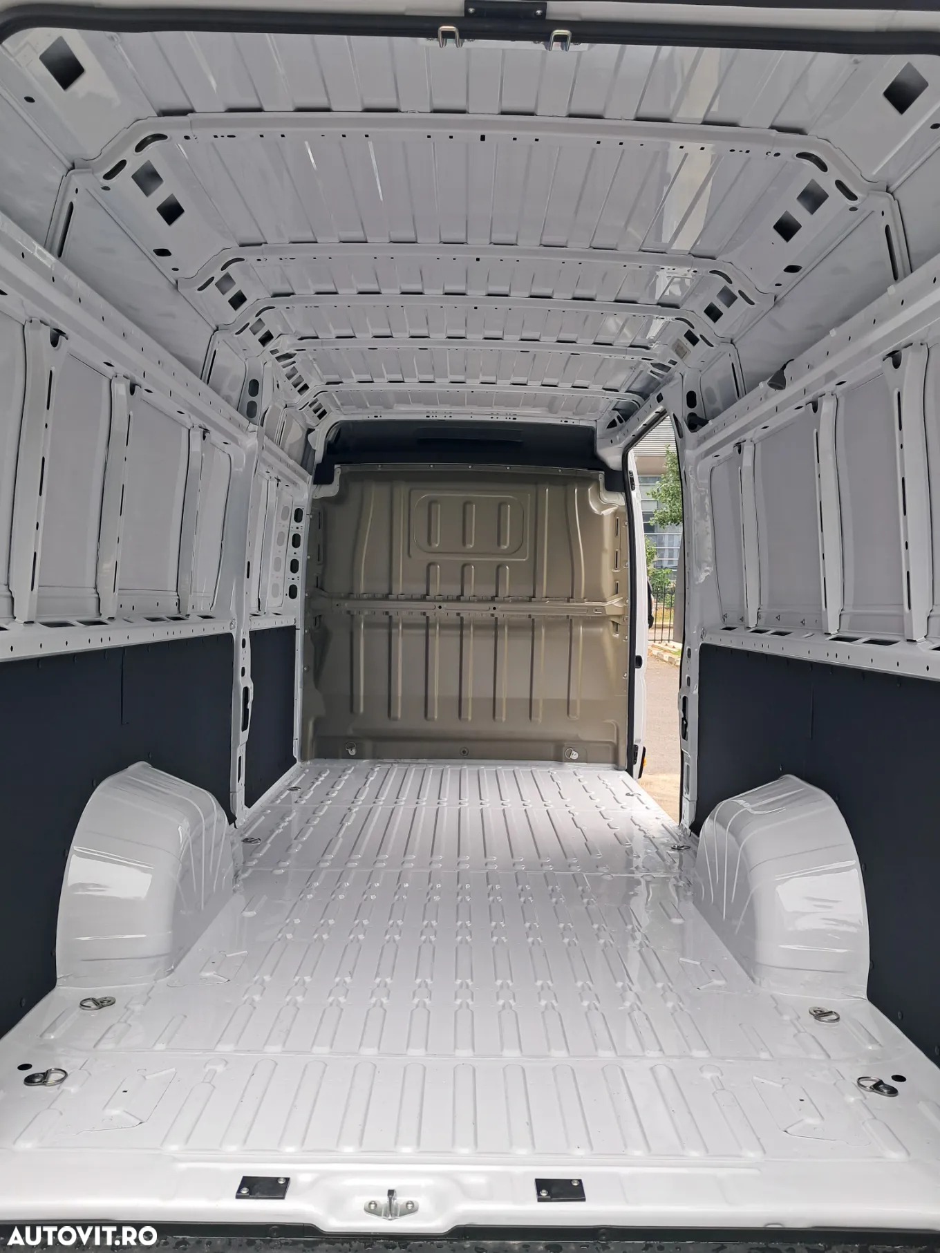 Opel MOVANO FURGON L4H2 15 mc - 15