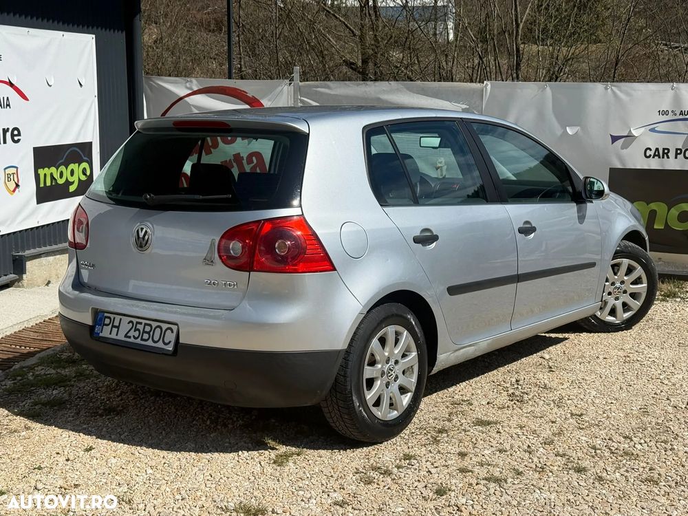 Volkswagen Golf - 4