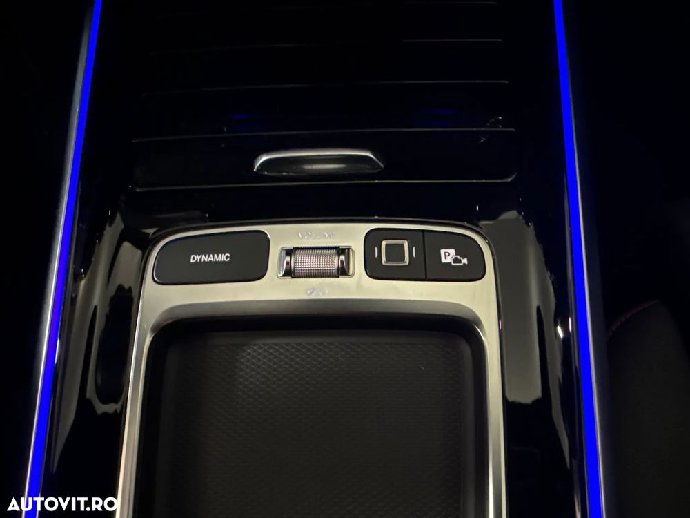 Mercedes-Benz GLB - 20