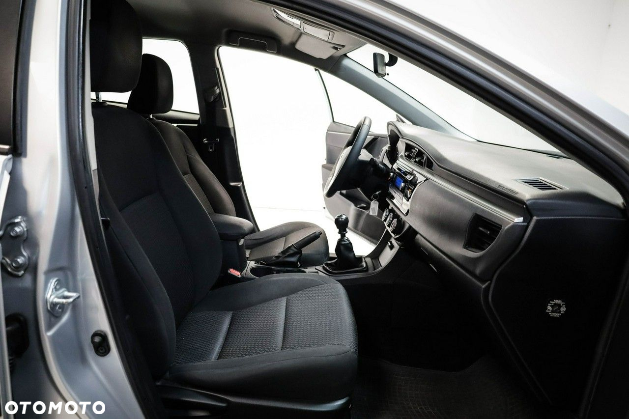 Toyota Corolla - 19