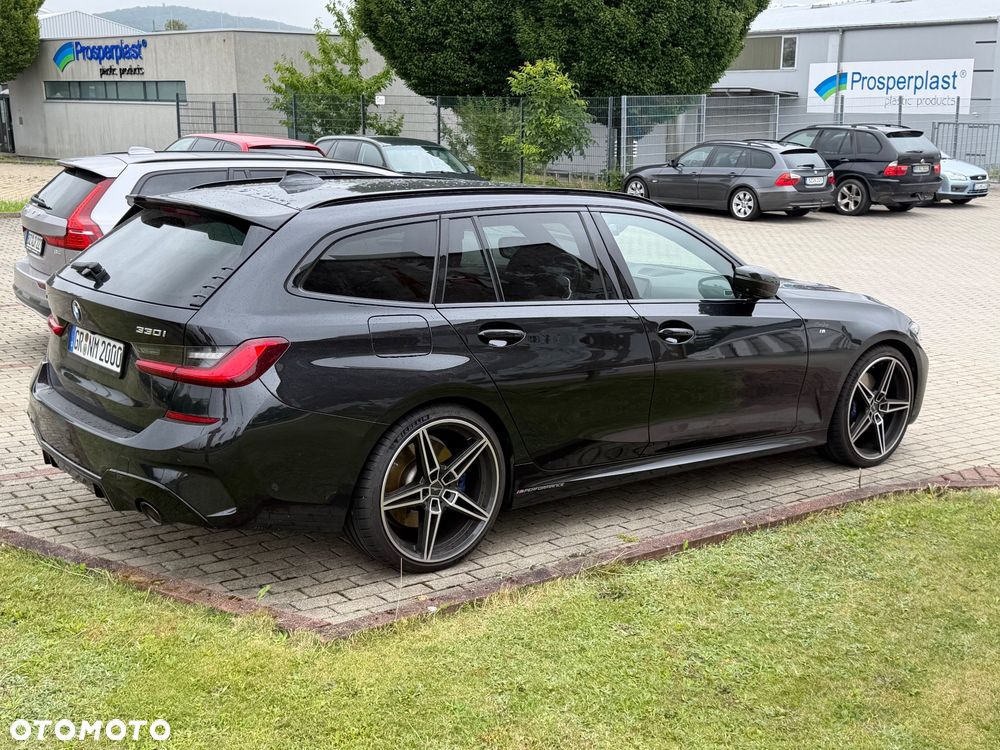 BMW Seria 3 330i xDrive M Sport - 5