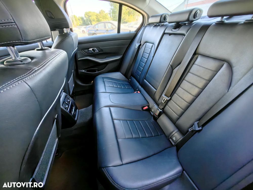 BMW Seria 3 320e AT PHEV - 18