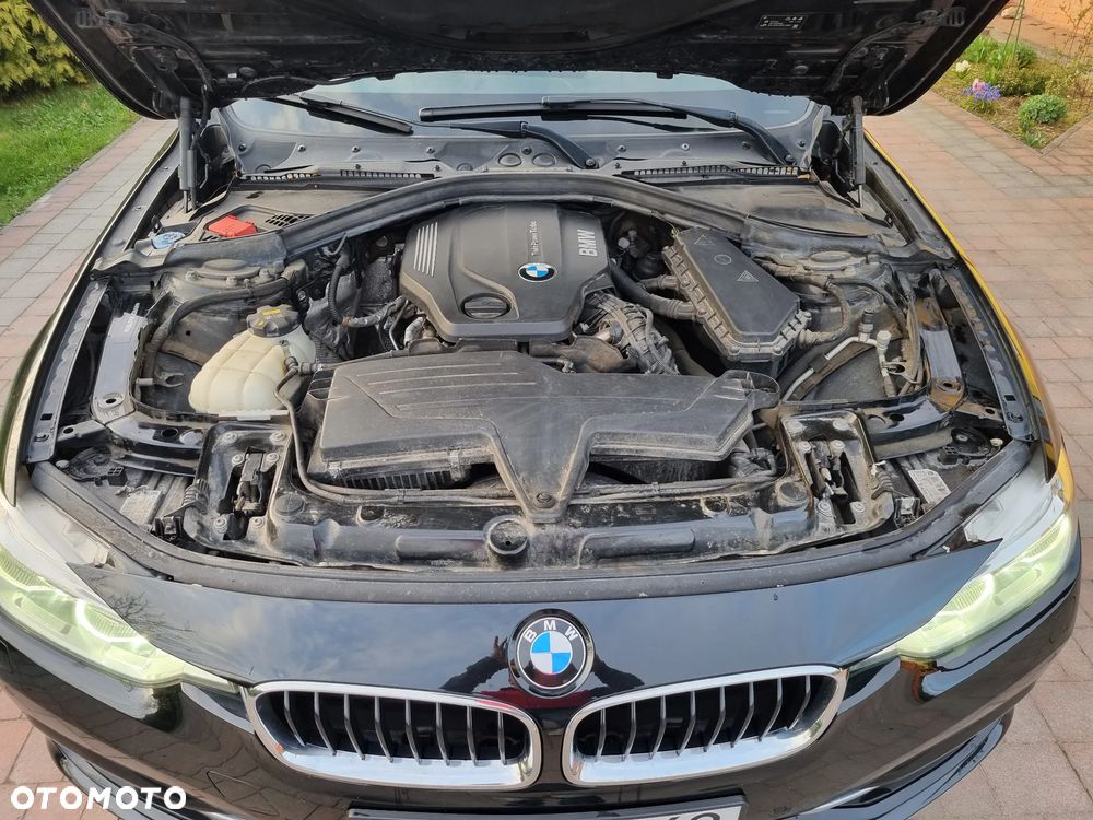 BMW Seria 3 320d xDrive Sport Line - 15