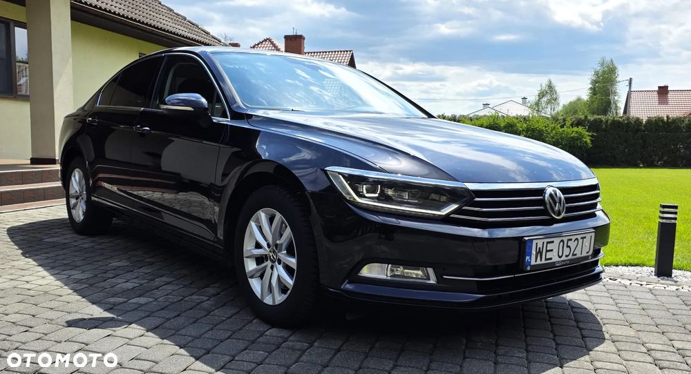 Volkswagen Passat - 2