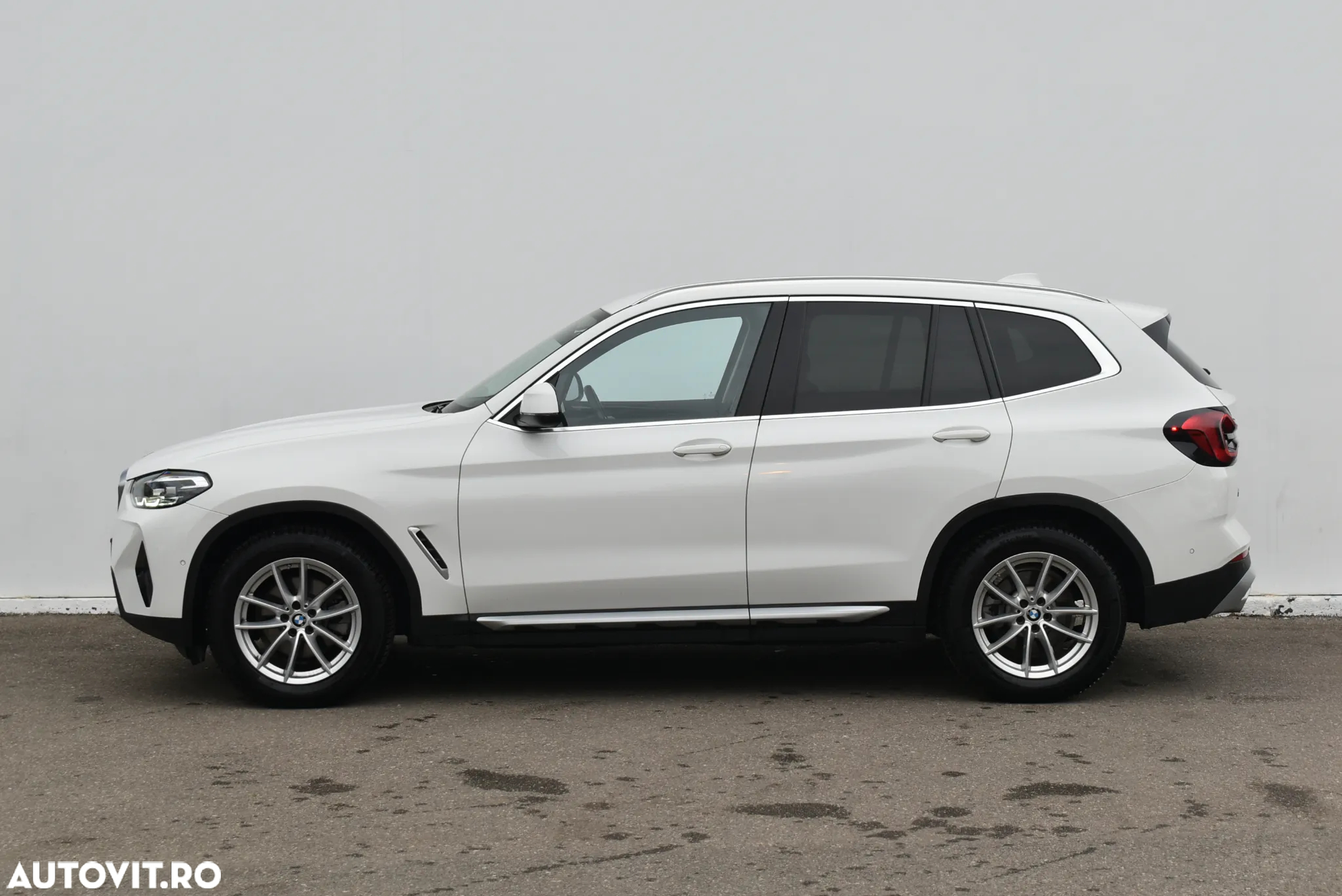 BMW X3 sDrive18d AT MHEV - 9