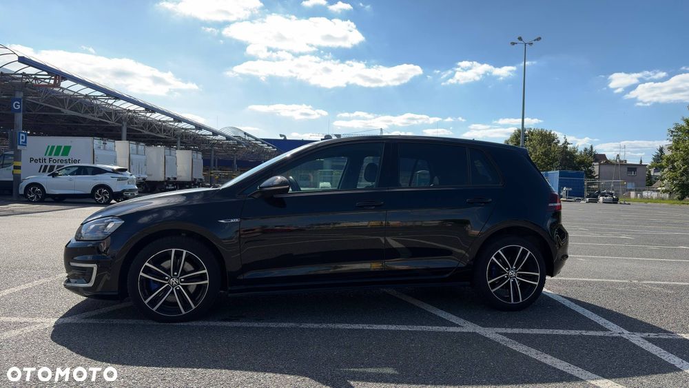 Volkswagen Golf 2015 photo 2