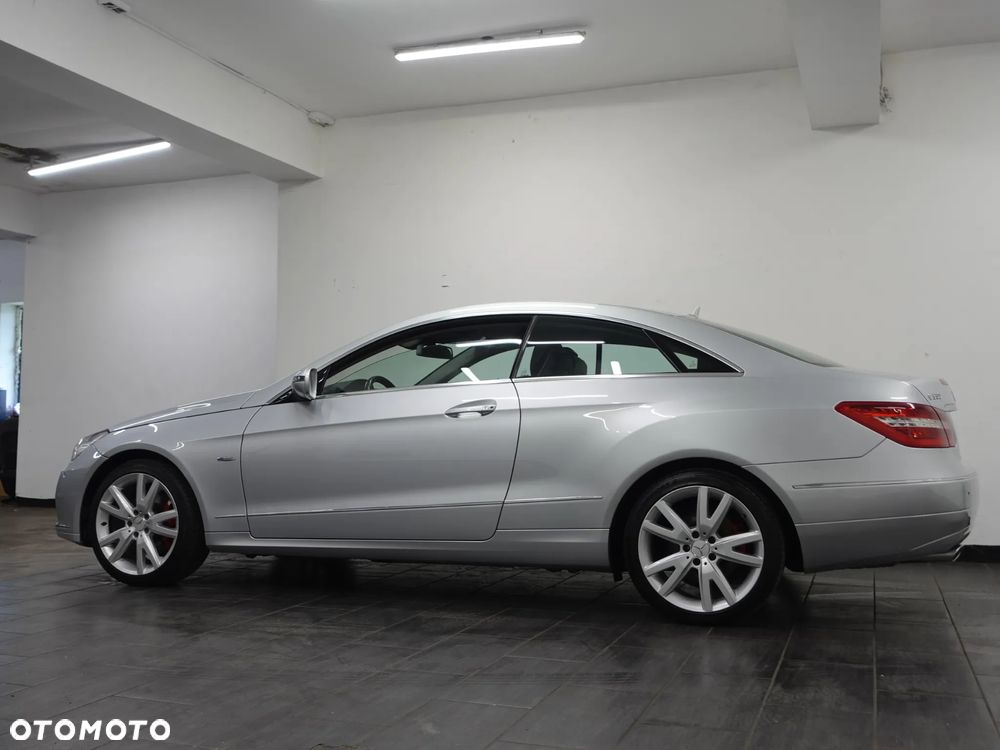 Mercedes-Benz Klasa E 350 CDI DPF BlueEFFICIENCY 7G-TRONIC Avantgarde - 6