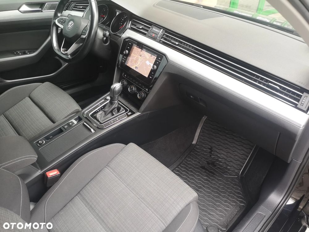 Volkswagen Passat 2.0 TDI Business DSG - 14