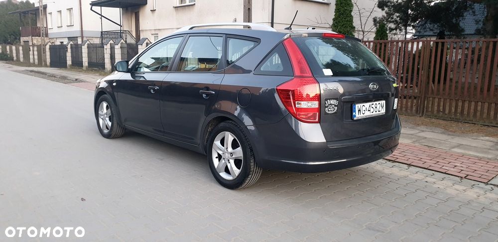 Kia Ceed 1.4 S Euro2012 - 6