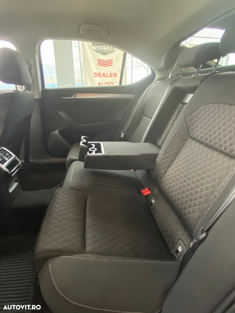 Skoda Superb 2.0 TDI DSG Ambition - 15