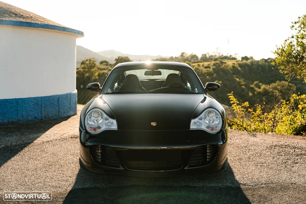 Porsche 911 (996) Turbo - 3