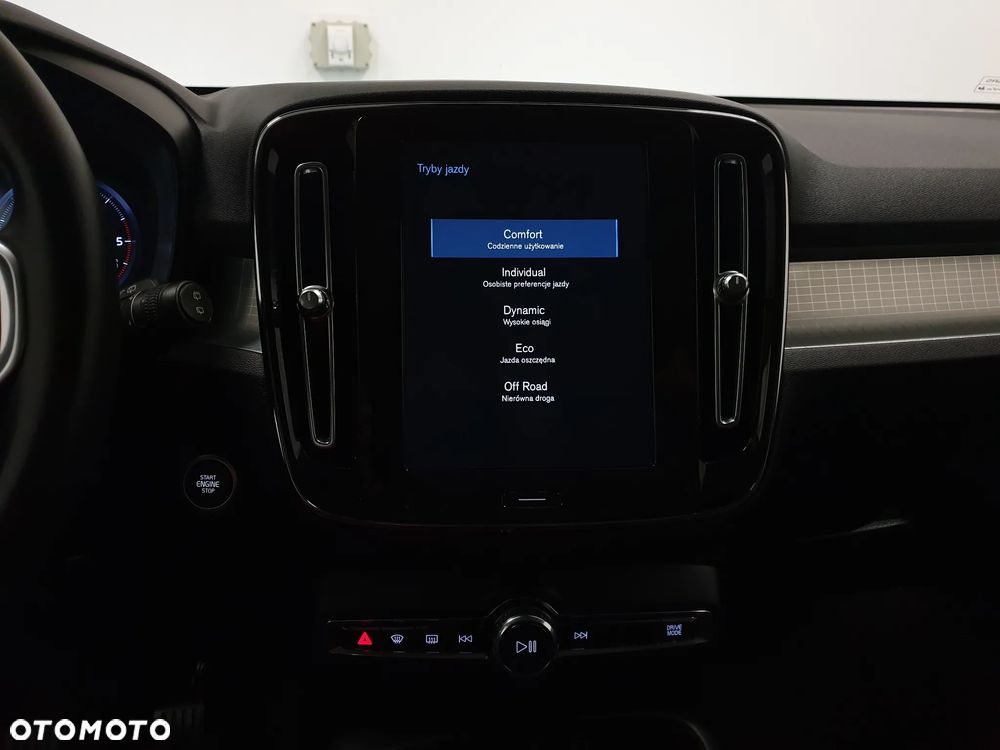 Volvo XC 40 D3 R-Design - 22