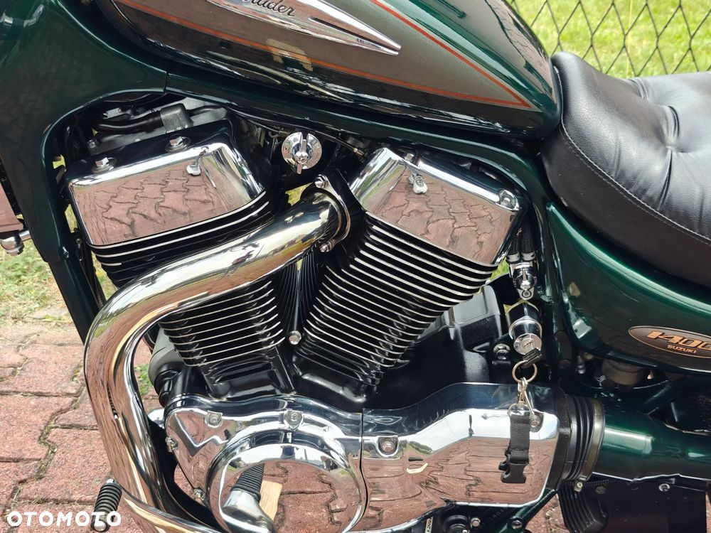 Suzuki Intruder - 16