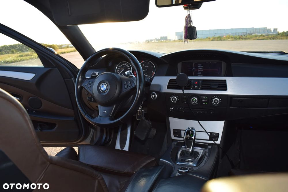 BMW Seria 5 - 12
