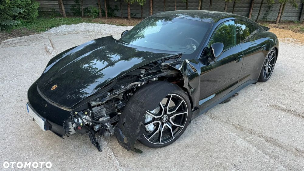 Porsche Taycan - 2