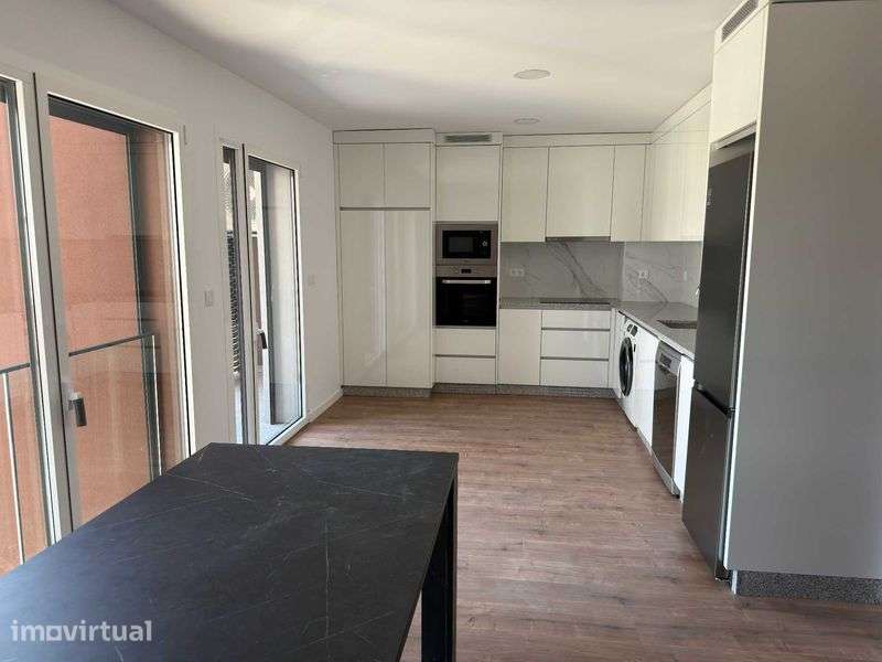 Apartamento T4 Novo - Grande imagem: 4/12