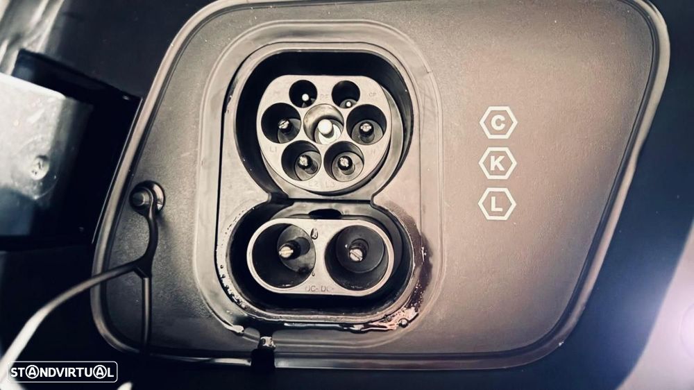 Volvo EX30 69 kWh Single Motor Extended Range Black Edition - 18