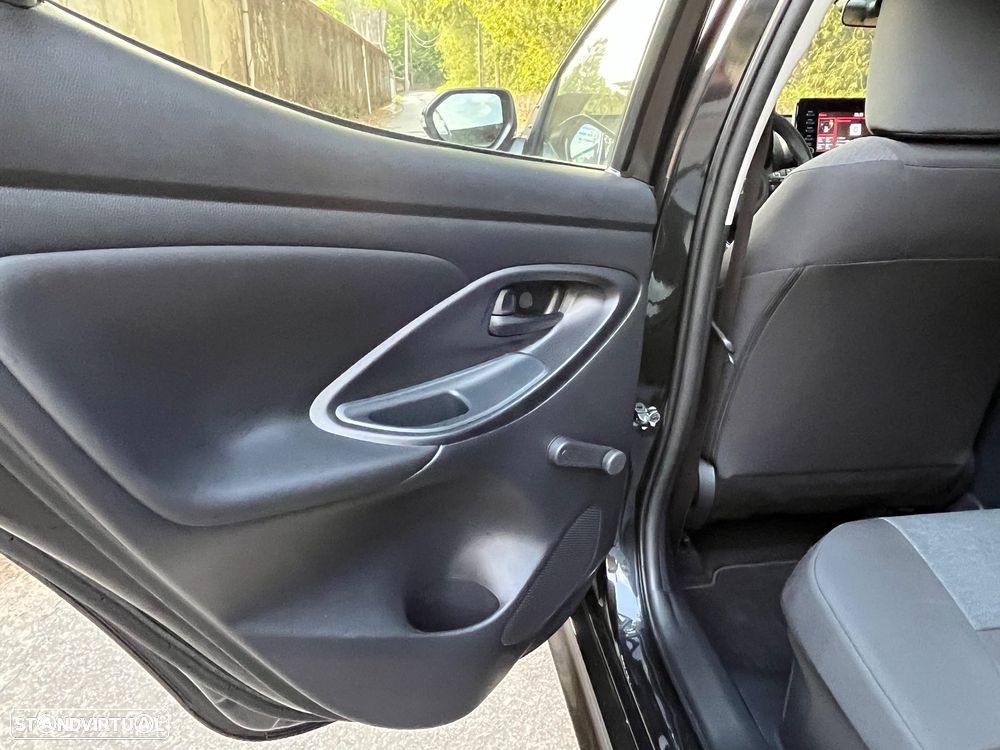 Toyota Yaris 1.5 HDF Comfort Plus - 41