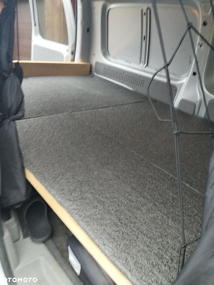 Volkswagen Caddy Maxi 4x4 - 12
