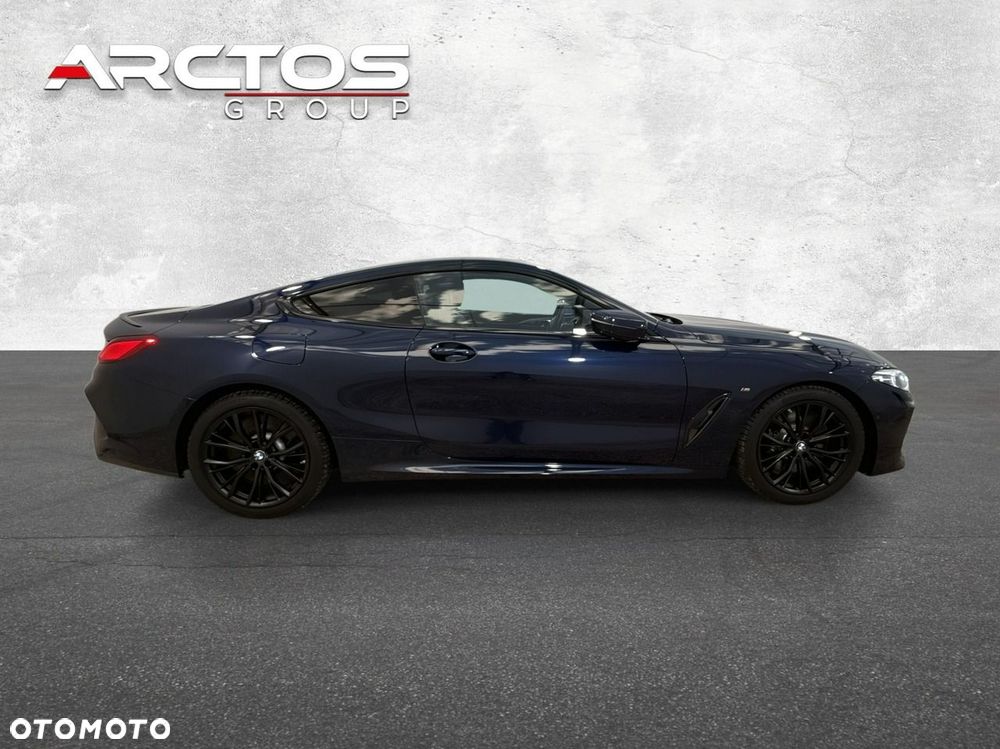 BMW Seria 8 - 5