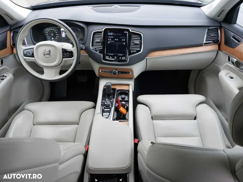 Volvo XC 90 T8 AWD Recharge Geartronic Inscription Expression - 5