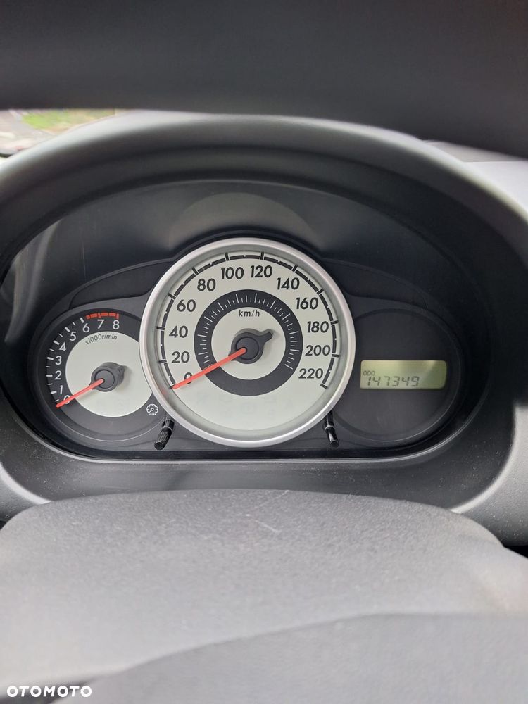 Mazda 2 1.3 Exclusive - 9
