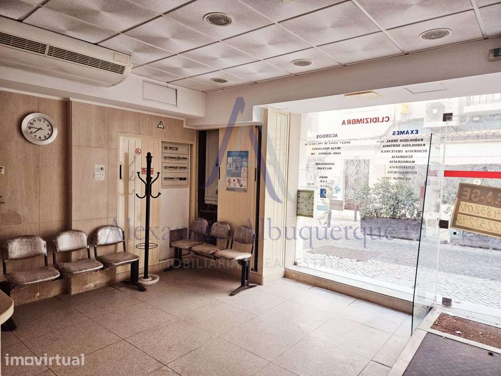 Invista no espaço ideal para o seu negócio em Sesimbra! - Grande imagem: 4/24
