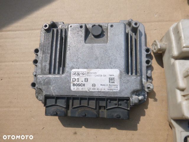 ZESTAW STARTOWY KOMPUTER STACYJKA IMMOBILIZER BOSCH 0281011775 VOLVO V50 1.6 D - 9