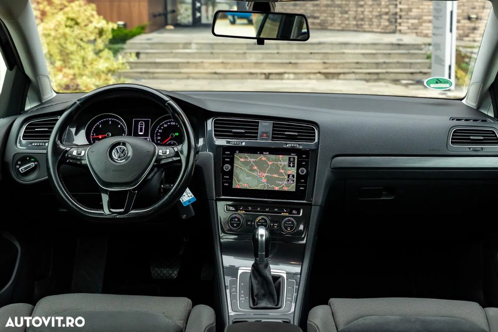 Volkswagen Golf 1.6 TDI SCR DSG Join - 8