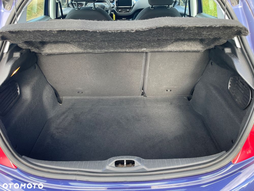 Peugeot 208 - 14