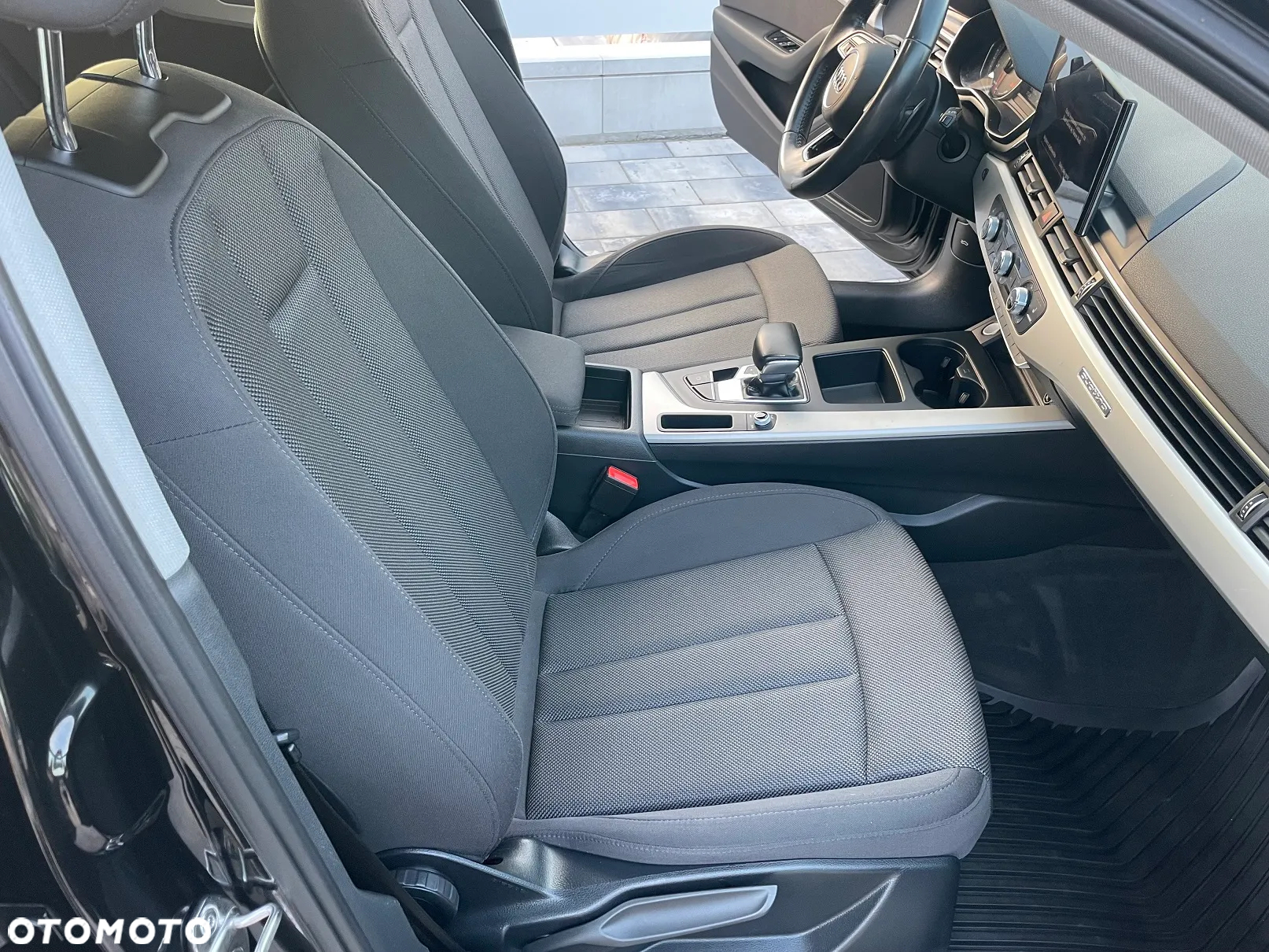 Audi A4 Avant 45 TDI quattro tiptronic - 32