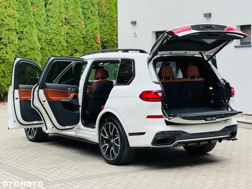 BMW X7 xDrive40i - 13