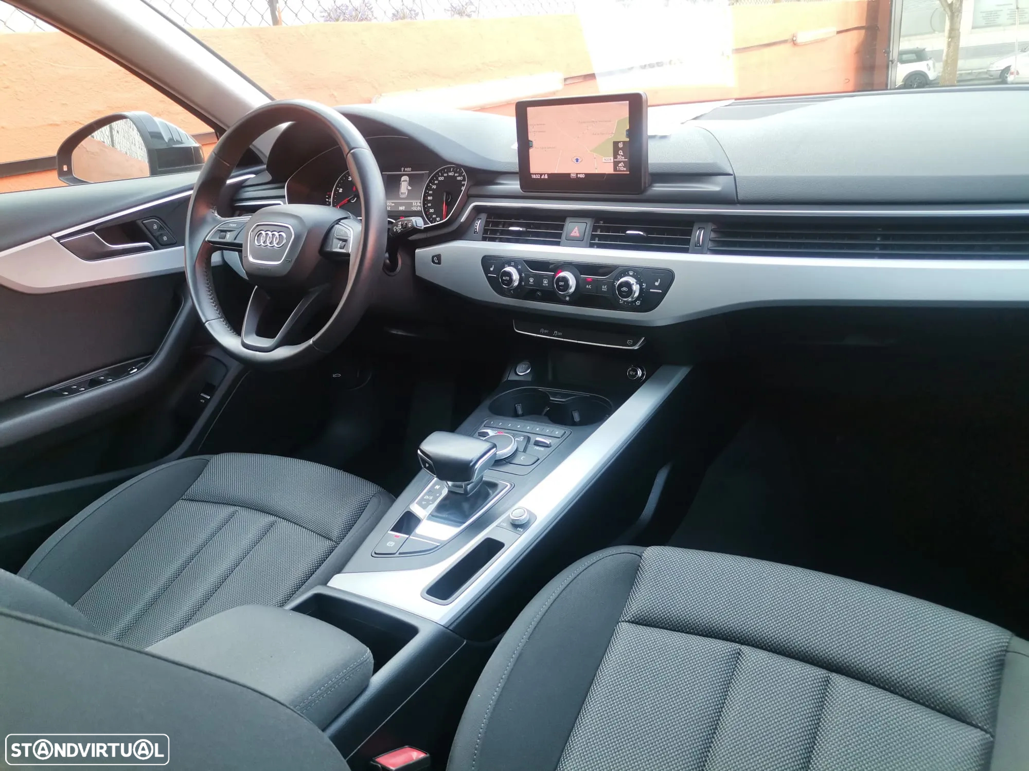 Audi A4 Avant 35 TDI Design S tronic - 5