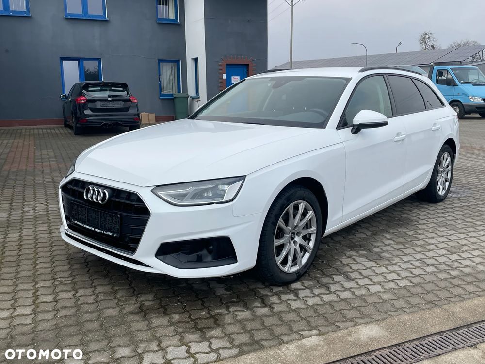 Audi A4 Avant 40 TDI Sport S tronic - 3