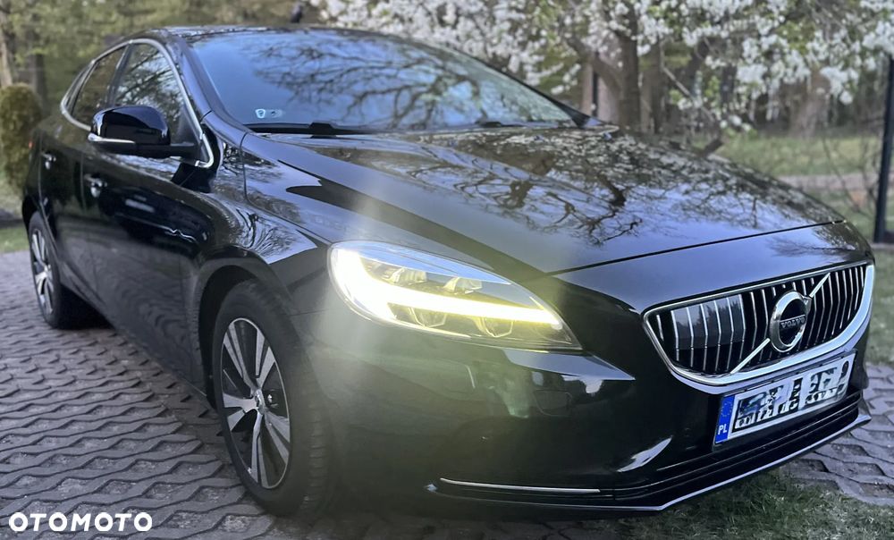 Volvo V40 D2 Drive-E Inscription - 1