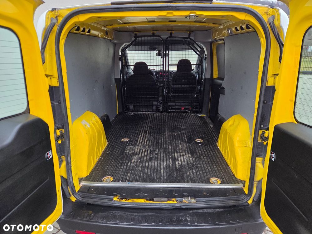 Fiat DOBLO - 11