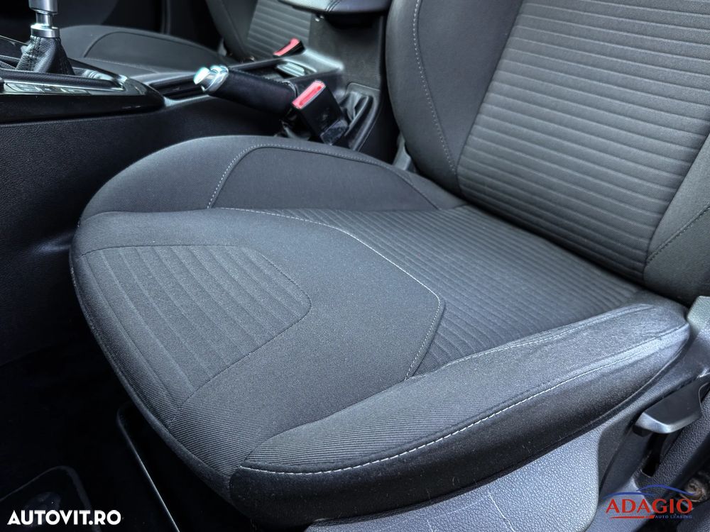 Ford Focus 1.0 EcoBoost Titanium Business - 31