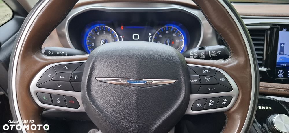 Chrysler Pacifica - 26