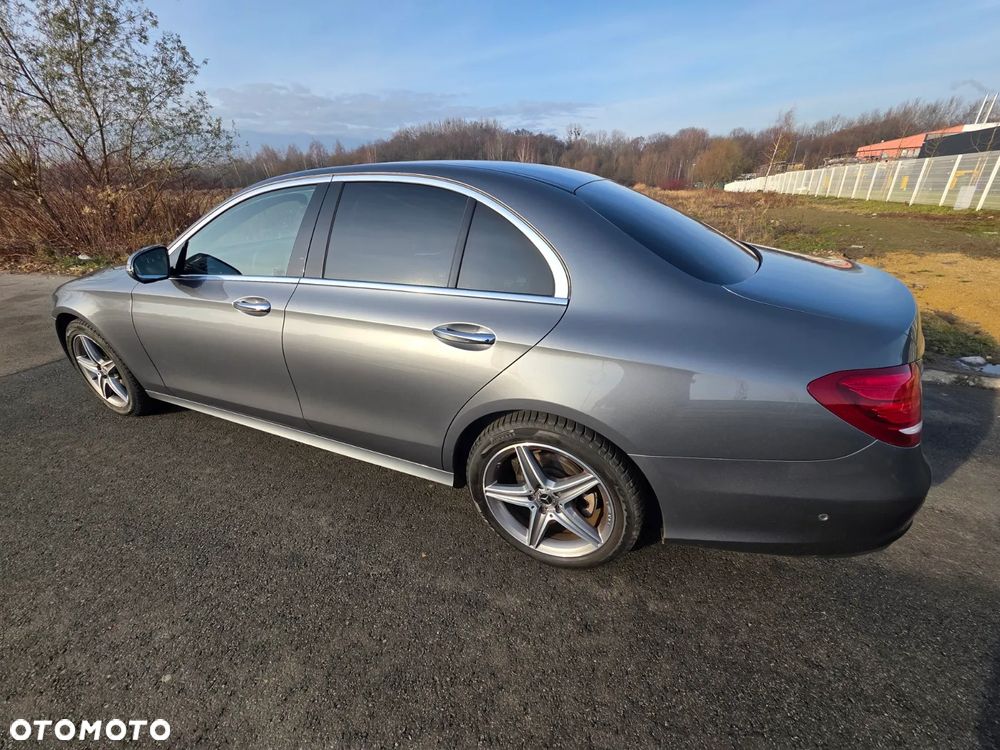 Mercedes-Benz Klasa E 220 d 4-Matic AMG - 15